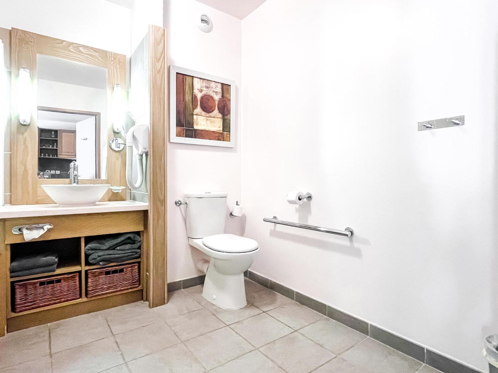Large One-Bedroom Apartment, Wheelchair Adapted, Les Terrasses D'Eos Flaine Exterior photo